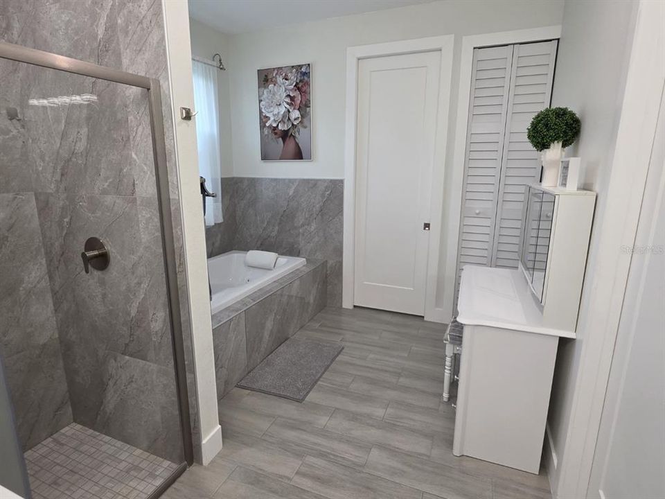 For Sale: $595,000 (3 beds, 2 baths, 1900 Square Feet)