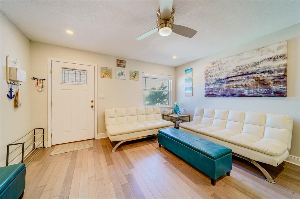 For Rent: $2,750 (3 beds, 2 baths, 1480 Square Feet)