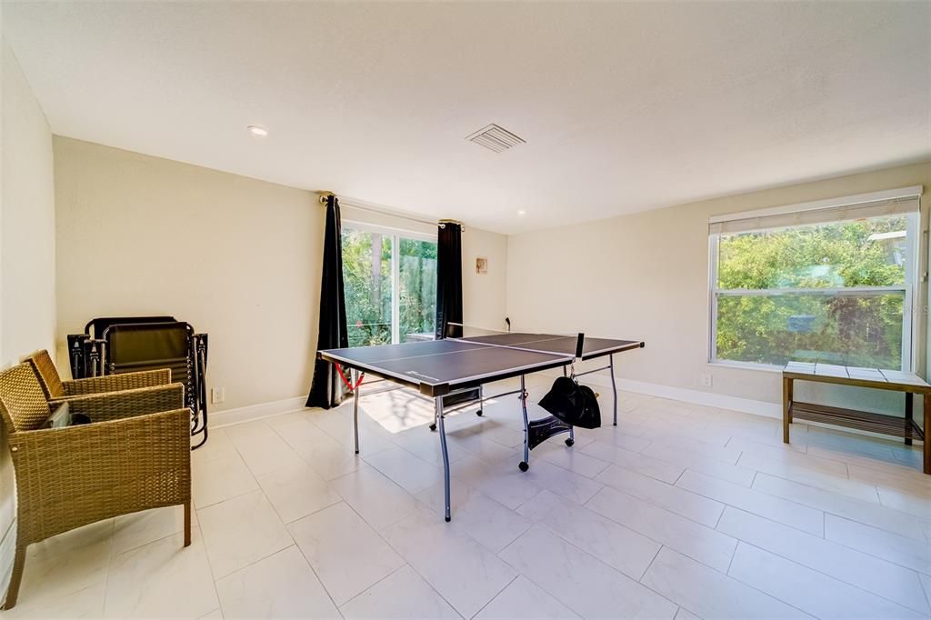 For Rent: $2,750 (3 beds, 2 baths, 1480 Square Feet)