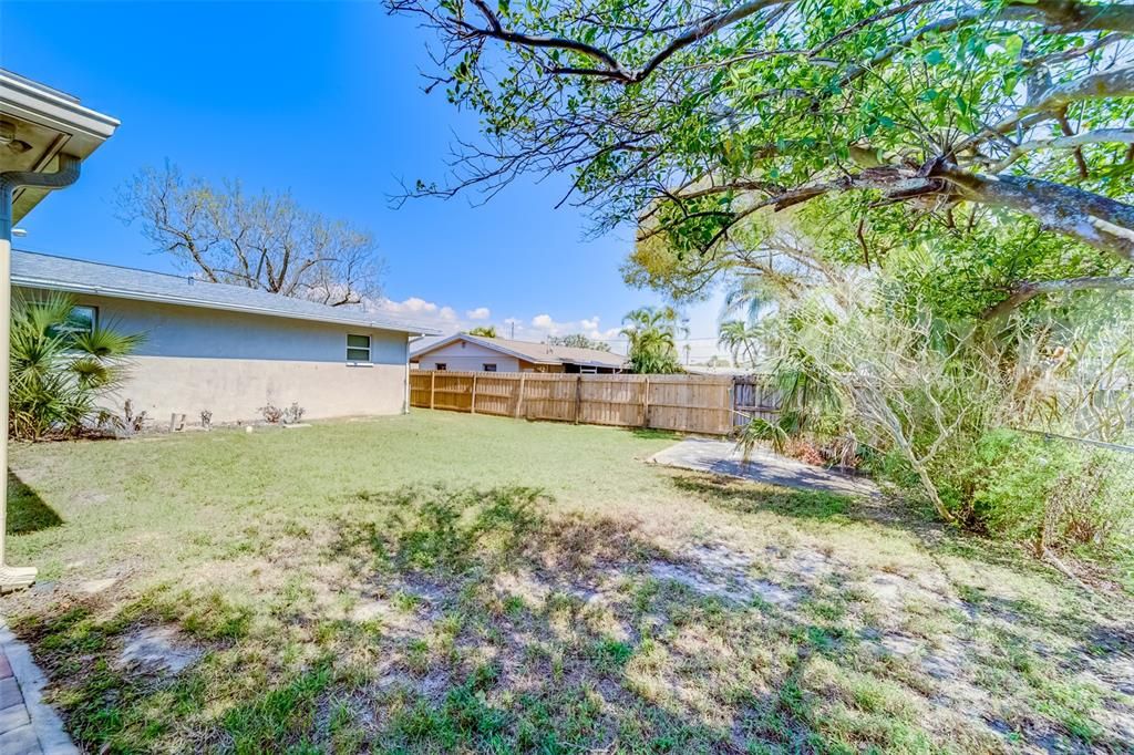 For Rent: $2,750 (3 beds, 2 baths, 1480 Square Feet)