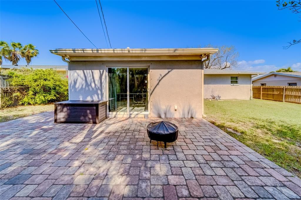 For Rent: $2,750 (3 beds, 2 baths, 1480 Square Feet)