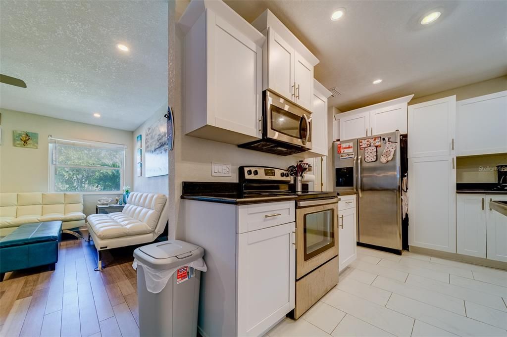 For Rent: $2,750 (3 beds, 2 baths, 1480 Square Feet)
