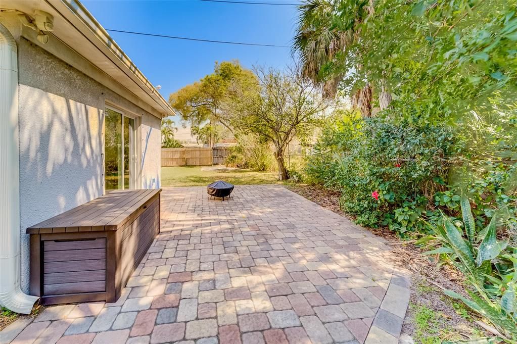 For Rent: $2,750 (3 beds, 2 baths, 1480 Square Feet)