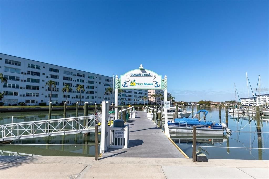 For Rent: $2,300 (2 beds, 2 baths, 1120 Square Feet)