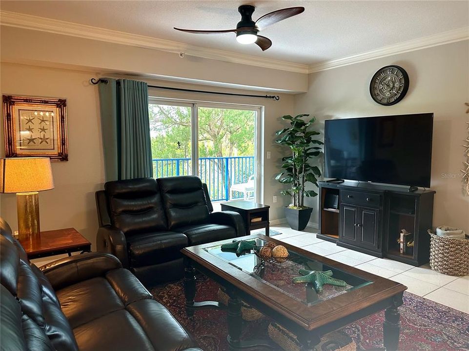 En Venta: $415,000 (3 camas, 2 baños, 1698 Pies cuadrados)