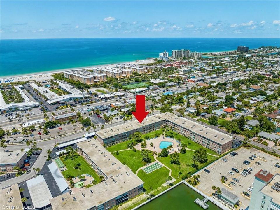 For Sale: $274,900 (1 beds, 1 baths, 950 Square Feet)