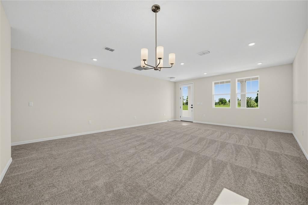 For Sale: $632,560 (4 beds, 3 baths, 3074 Square Feet)