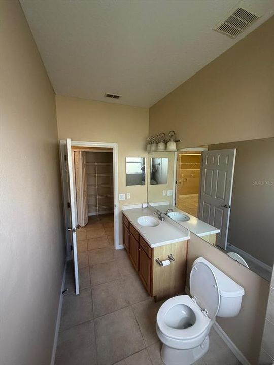 For Rent: $2,550 (4 beds, 3 baths, 2227 Square Feet)