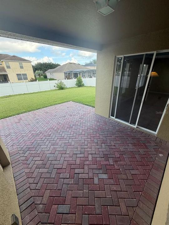 For Rent: $2,550 (4 beds, 3 baths, 2227 Square Feet)