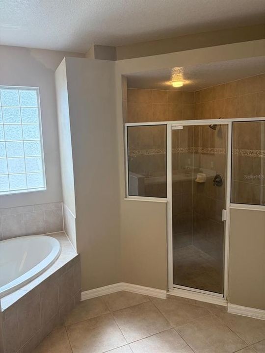For Rent: $2,550 (4 beds, 3 baths, 2227 Square Feet)