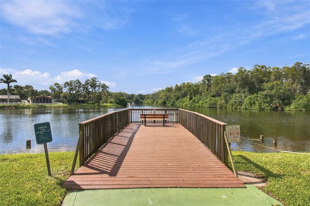 Activo con contrato: $450,000 (3 camas, 2 baños, 1577 Pies cuadrados)