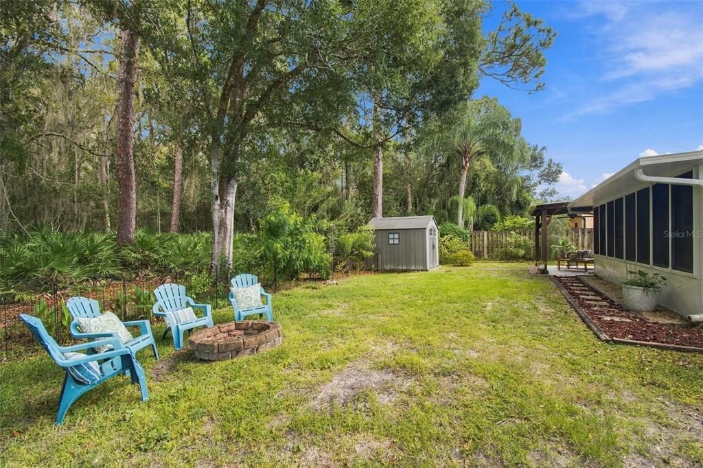Activo con contrato: $450,000 (3 camas, 2 baños, 1577 Pies cuadrados)