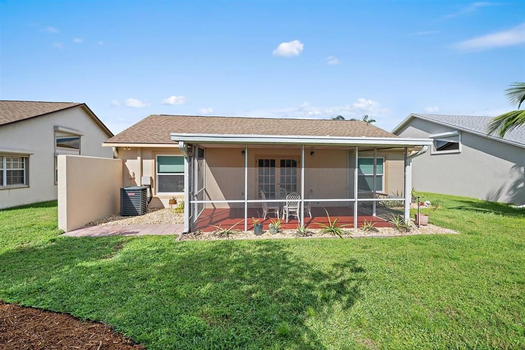 For Sale: $350,000 (2 beds, 2 baths, 1368 Square Feet)