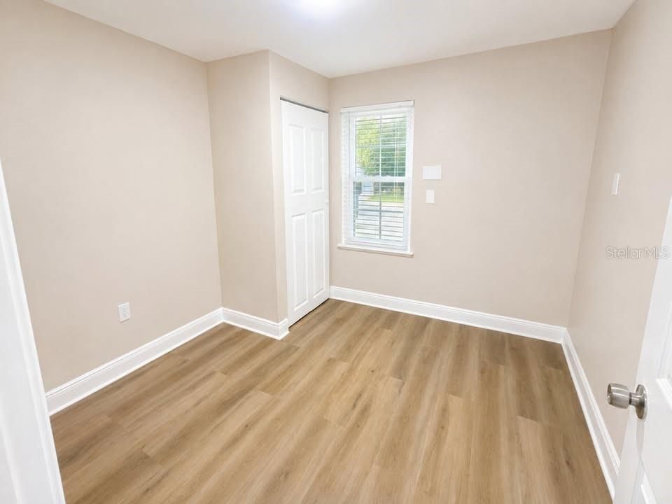 For Rent: $1,100 (1 beds, 1 baths, 450 Square Feet)