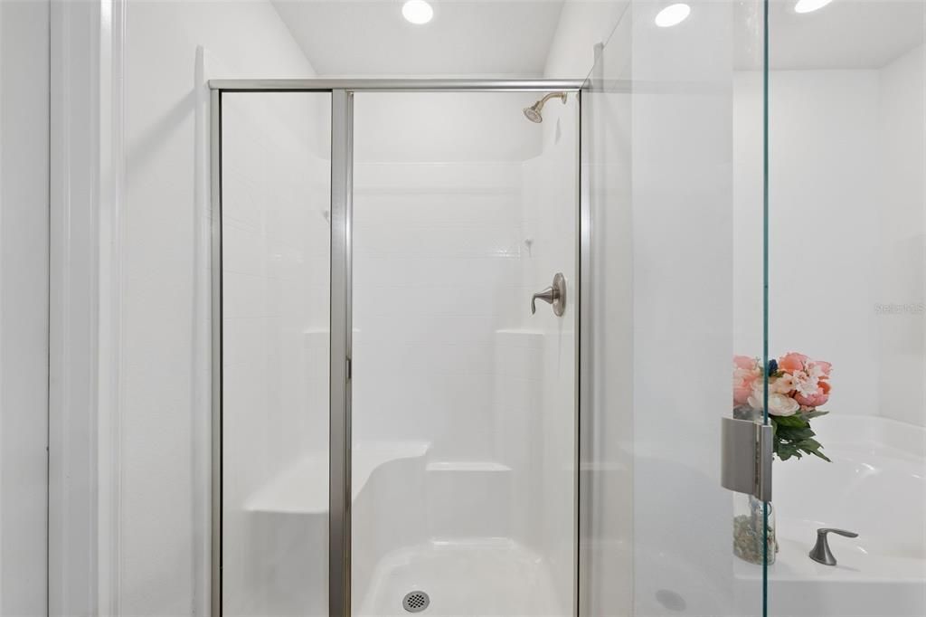 На продажу: $285,000 (4 спален, 2 ванн, 1757 Квадратных фут)