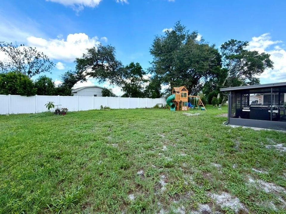 En Venta: $299,900 (3 camas, 2 baños, 1302 Pies cuadrados)