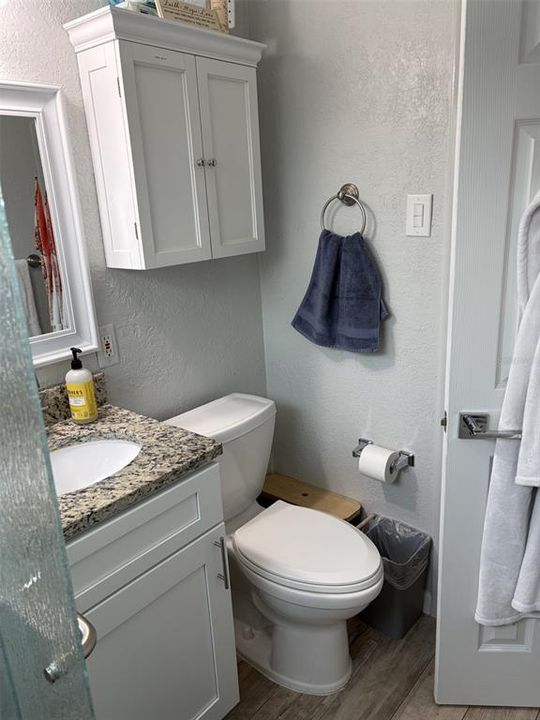 For Sale: $220,000 (1 beds, 1 baths, 588 Square Feet)