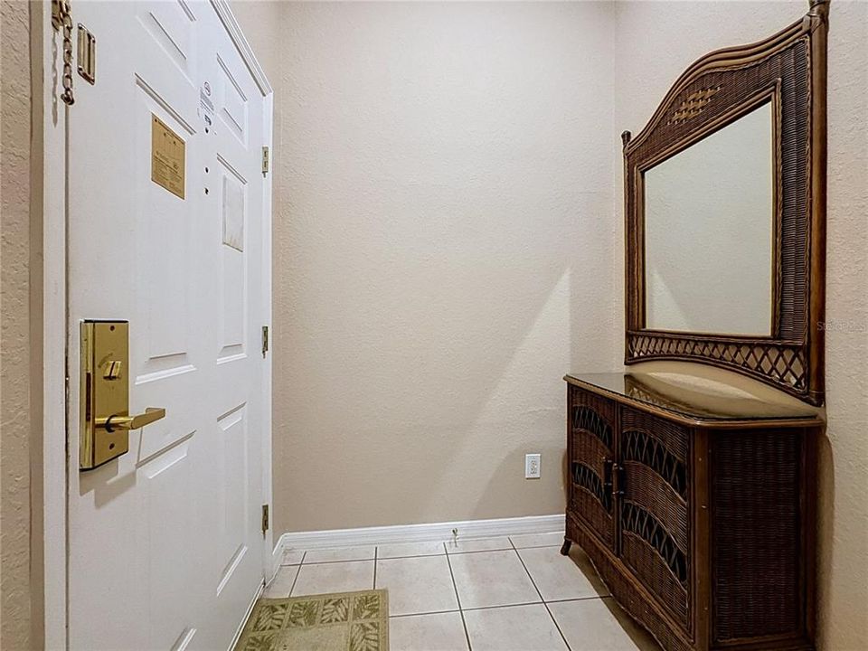 En Venta: $190,000 (2 camas, 2 baños, 1173 Pies cuadrados)