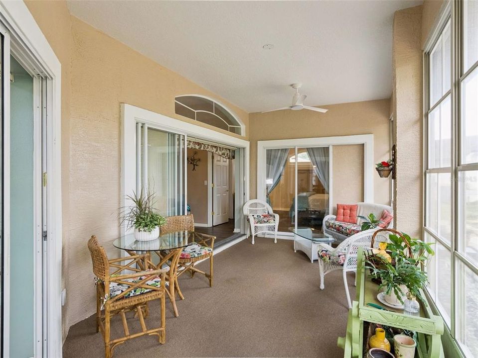 На продажу: $370,000 (3 спален, 2 ванн, 2009 Квадратных фут)
