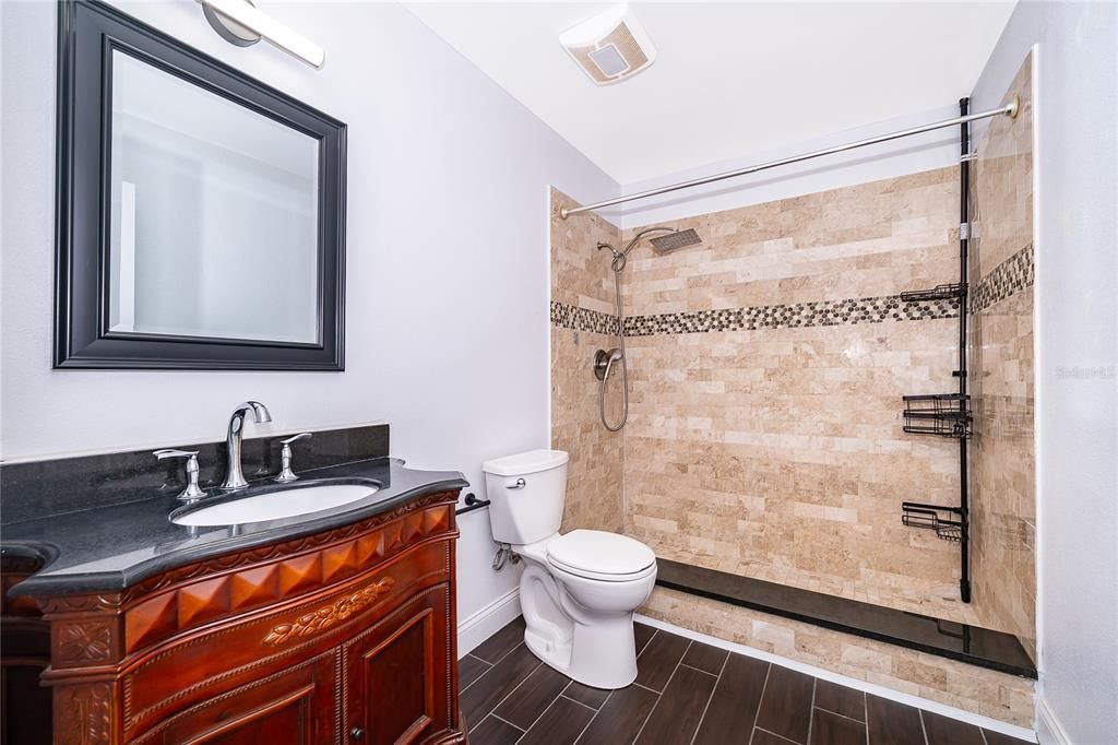 En Venta: $549,900 (5 camas, 2 baños, 2920 Pies cuadrados)