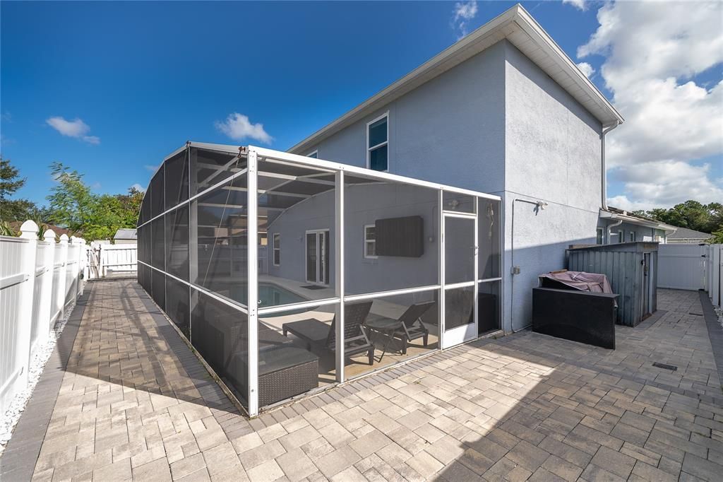 En Venta: $549,900 (5 camas, 2 baños, 2920 Pies cuadrados)