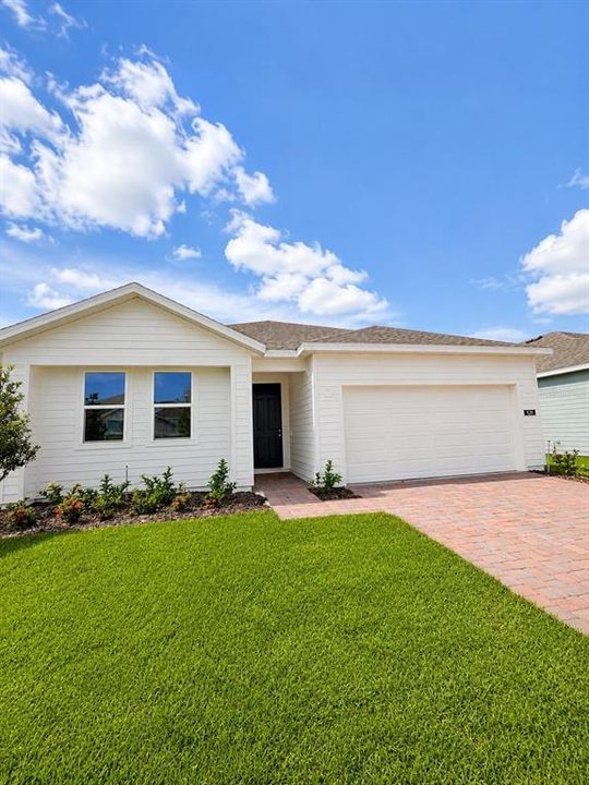 For Sale: $334,990 (4 beds, 2 baths, 1900 Square Feet)