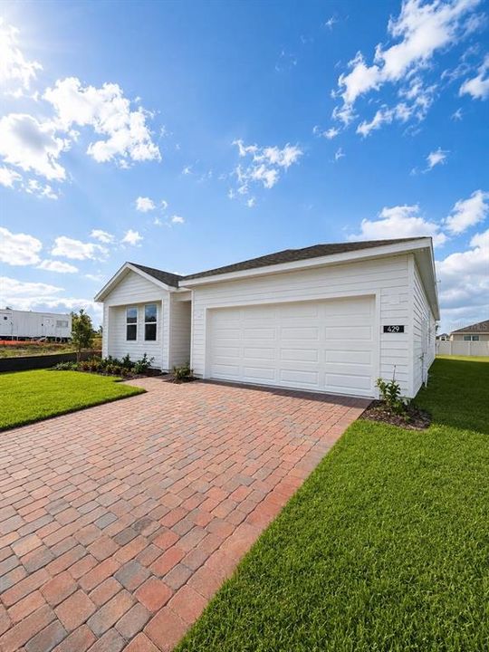 For Sale: $334,990 (4 beds, 2 baths, 1900 Square Feet)