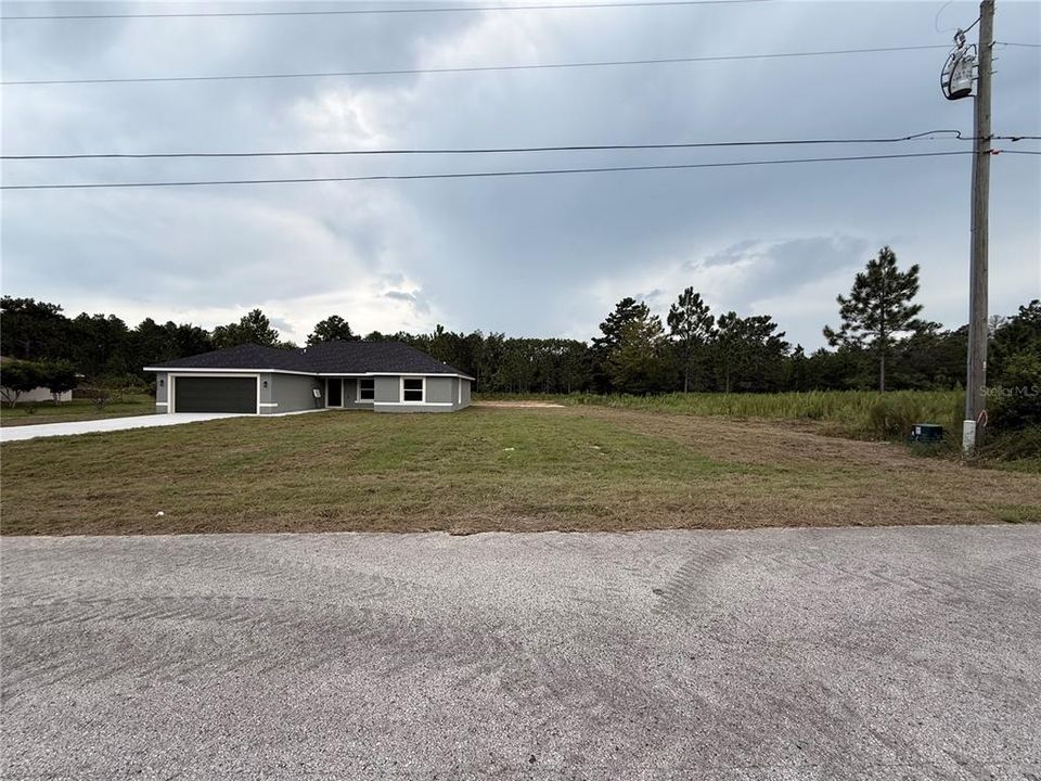 For Sale: $299,900 (4 beds, 2 baths, 1683 Square Feet)