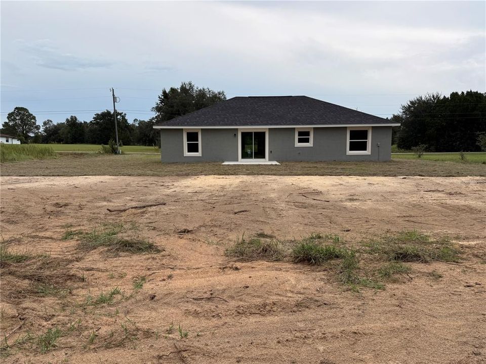 For Sale: $299,900 (4 beds, 2 baths, 1683 Square Feet)