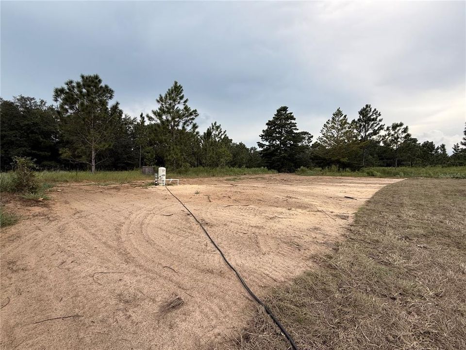 For Sale: $299,900 (4 beds, 2 baths, 1683 Square Feet)