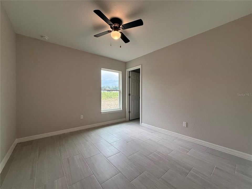 For Sale: $299,900 (4 beds, 2 baths, 1683 Square Feet)