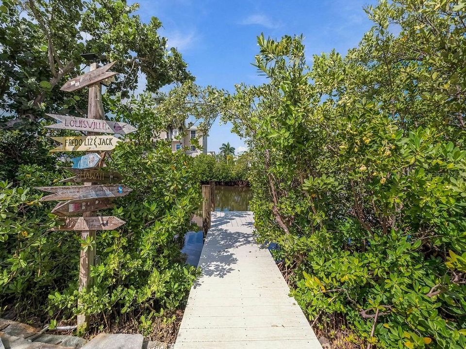 For Sale: $659,000 (3 beds, 2 baths, 1669 Square Feet)
