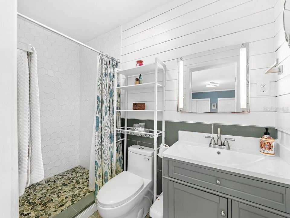 For Sale: $659,000 (3 beds, 2 baths, 1669 Square Feet)