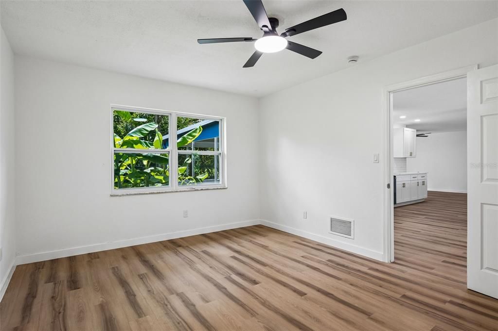 For Sale: $474,900 (3 beds, 2 baths, 1706 Square Feet)