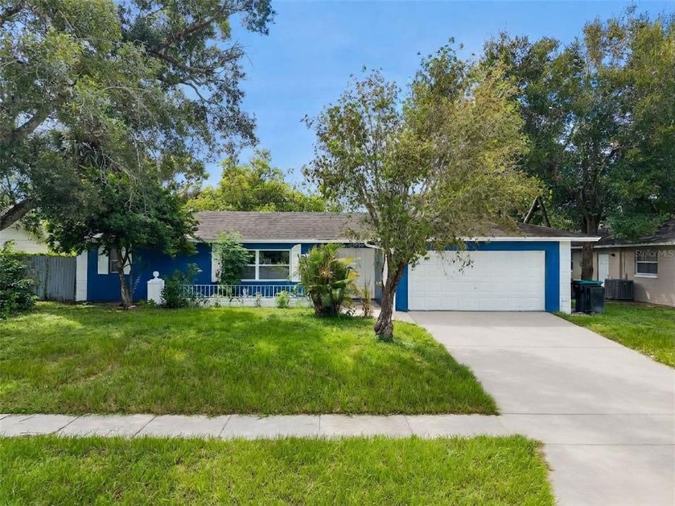 For Sale: $474,900 (3 beds, 2 baths, 1706 Square Feet)