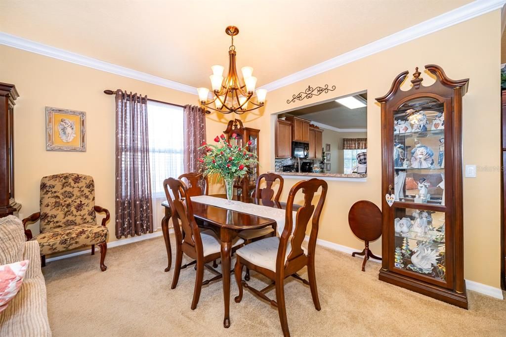 На продажу: $389,990 (3 спален, 2 ванн, 1770 Квадратных фут)