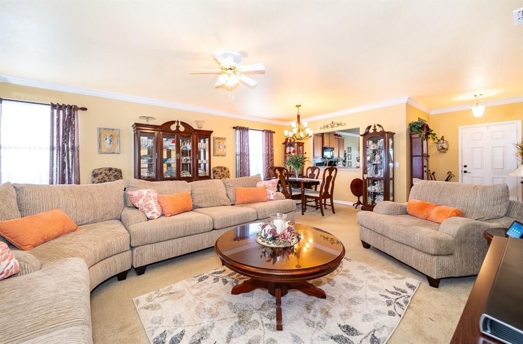 На продажу: $389,990 (3 спален, 2 ванн, 1770 Квадратных фут)