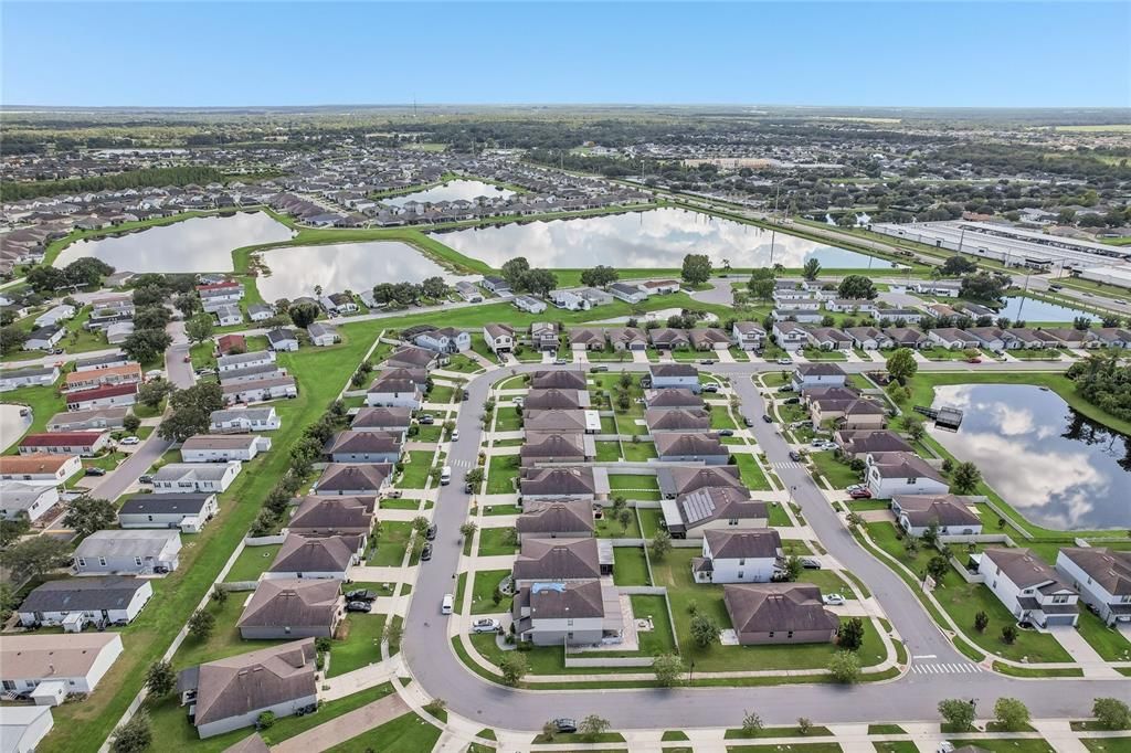 На продажу: $339,900 (3 спален, 2 ванн, 1341 Квадратных фут)