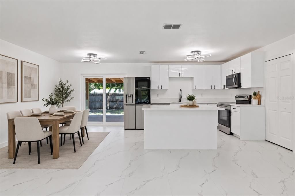 En Venta: $410,000 (4 camas, 2 baños, 1540 Pies cuadrados)
