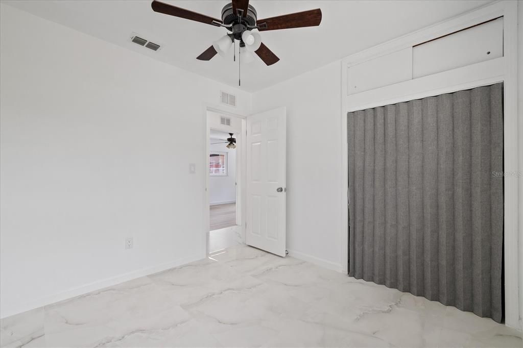 En Venta: $410,000 (4 camas, 2 baños, 1540 Pies cuadrados)