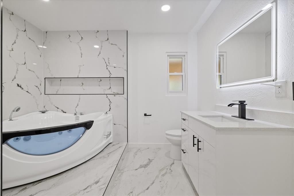 En Venta: $410,000 (4 camas, 2 baños, 1540 Pies cuadrados)