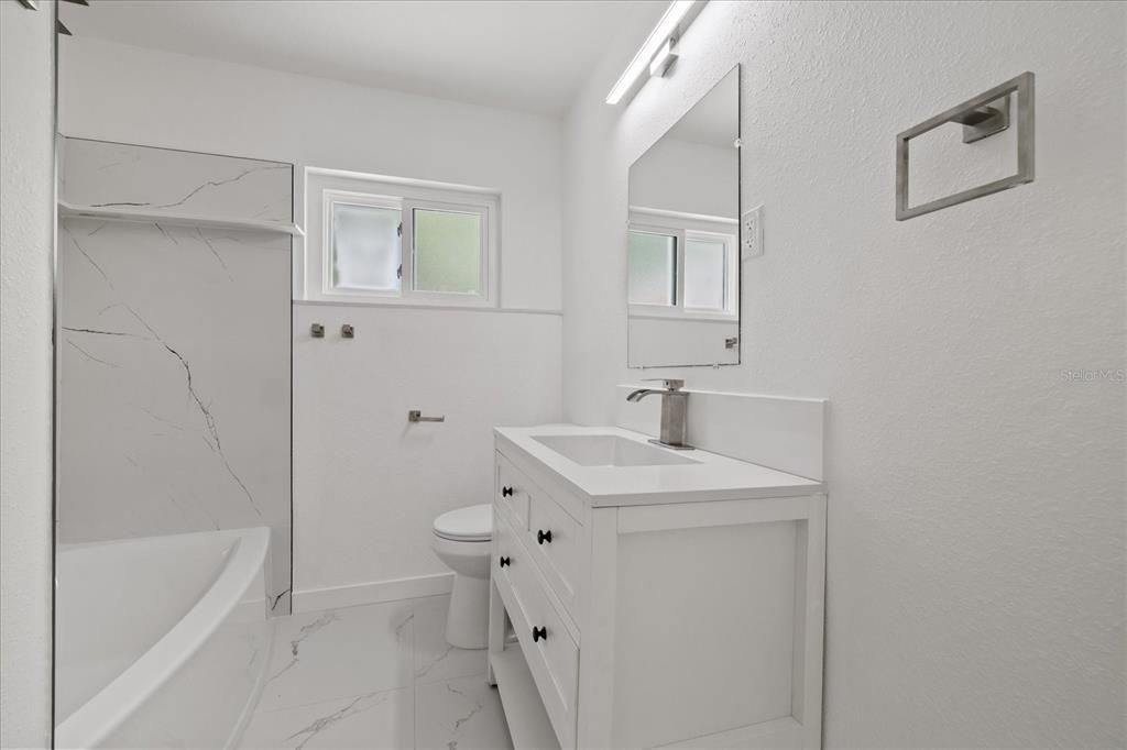 En Venta: $410,000 (4 camas, 2 baños, 1540 Pies cuadrados)