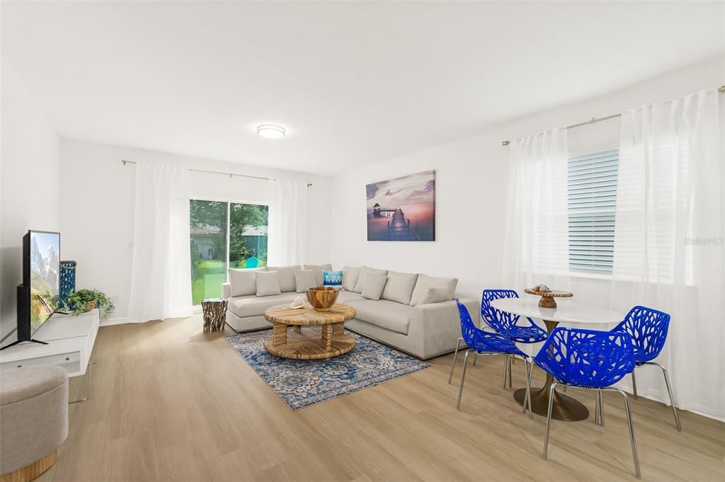 For Sale: $339,900 (4 beds, 2 baths, 1878 Square Feet)
