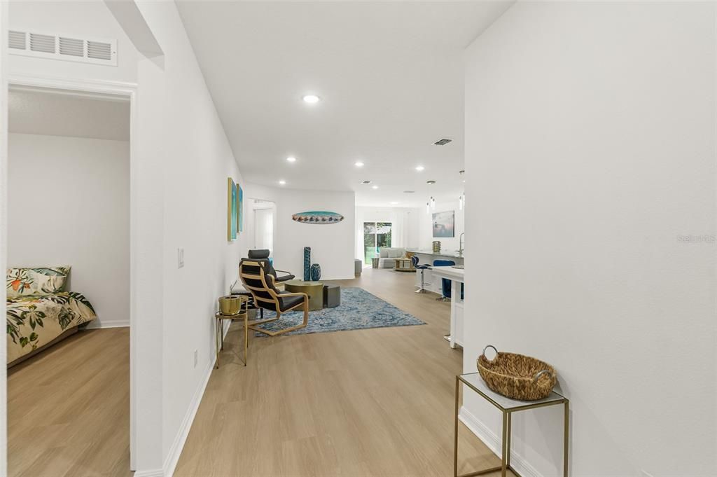 For Sale: $339,900 (4 beds, 2 baths, 1878 Square Feet)