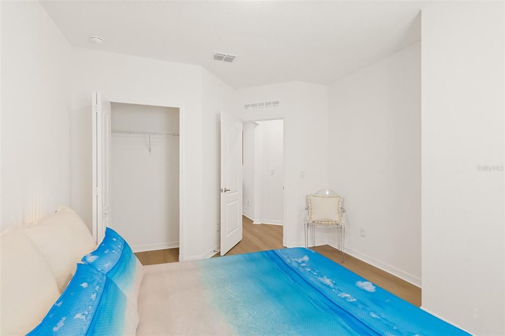 For Sale: $339,900 (4 beds, 2 baths, 1878 Square Feet)