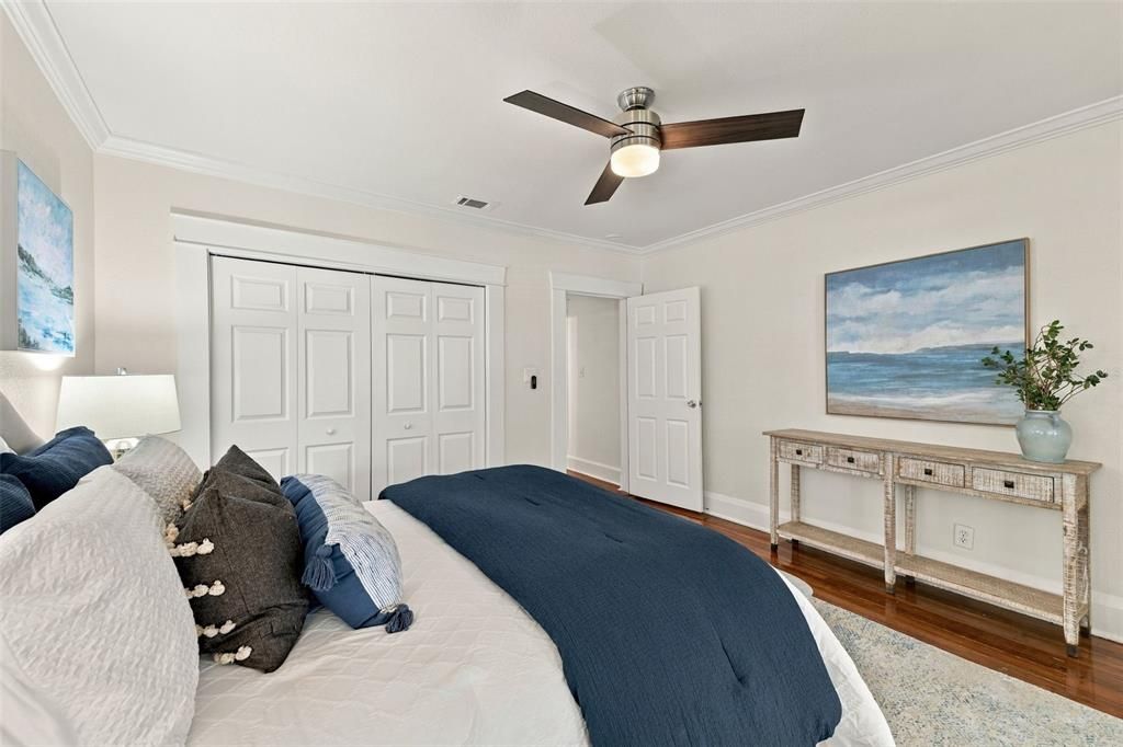 For Sale: $499,900 (2 beds, 2 baths, 1380 Square Feet)