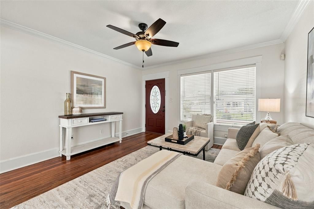 For Sale: $499,900 (2 beds, 2 baths, 1380 Square Feet)