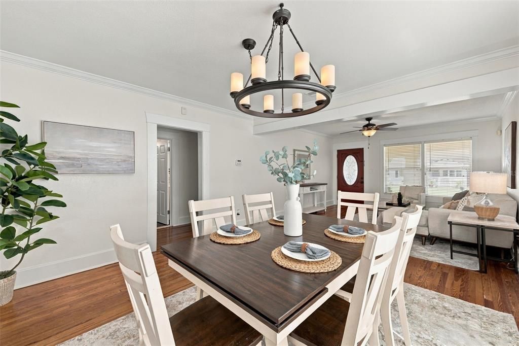 For Sale: $499,900 (2 beds, 2 baths, 1380 Square Feet)