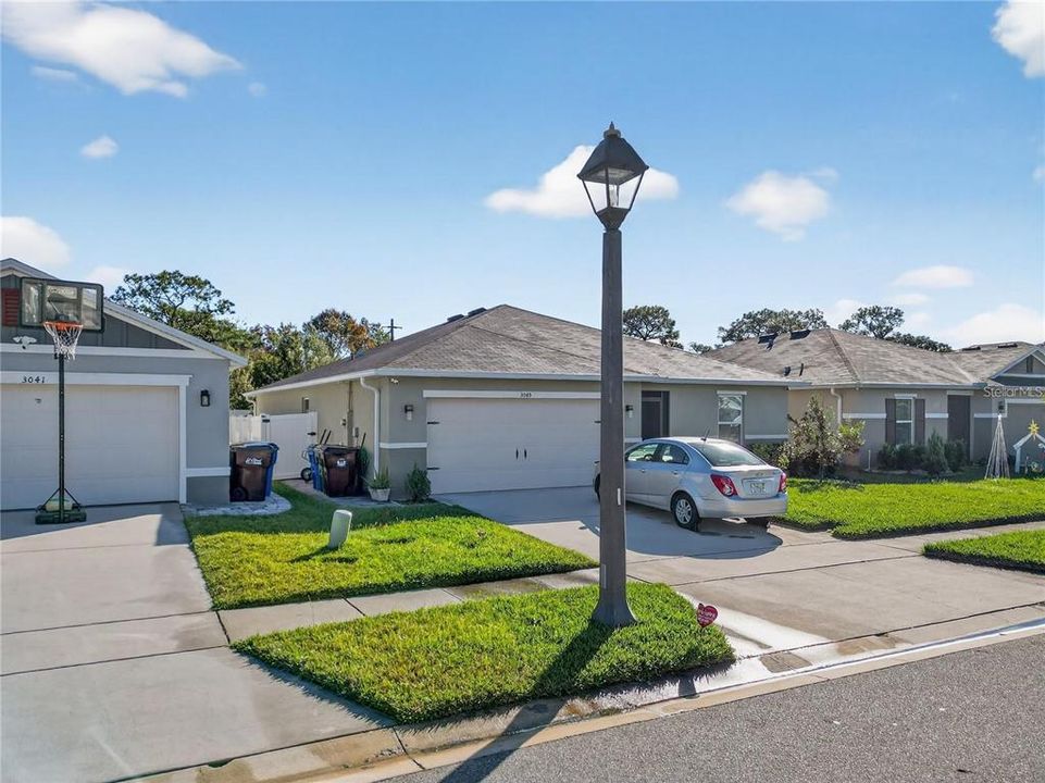 For Sale: $386,000 (4 beds, 2 baths, 1696 Square Feet)