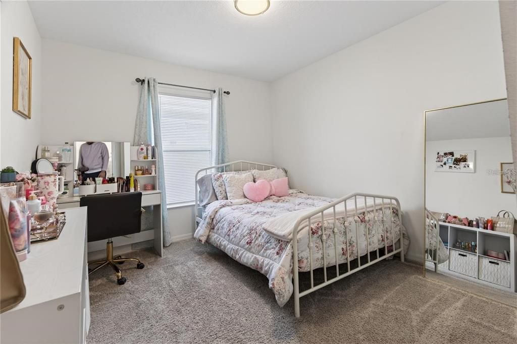 For Sale: $386,000 (4 beds, 2 baths, 1696 Square Feet)